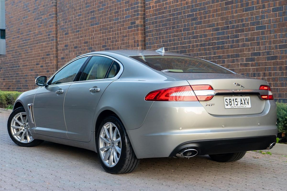 2013 Jaguar XF Premium Luxury X250