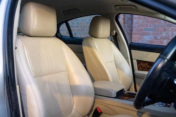 2013 Jaguar XF Premium Luxury X250