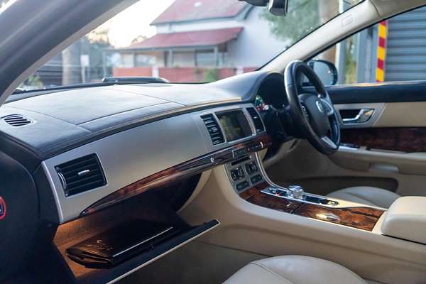 2013 Jaguar XF Premium Luxury X250