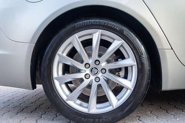 2013 Jaguar XF Premium Luxury X250