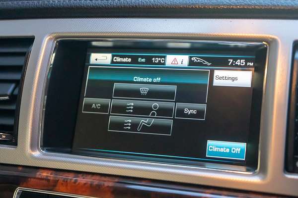 2013 Jaguar XF Premium Luxury X250
