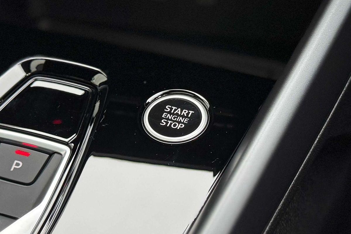 2025 Audi A3 35 TFSI S line GY