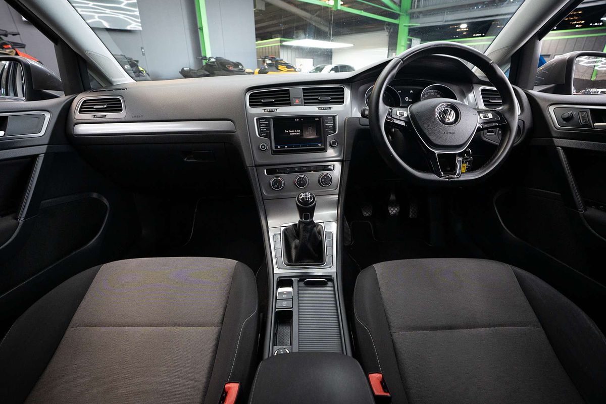 2016 Volkswagen Golf 92TSI 7