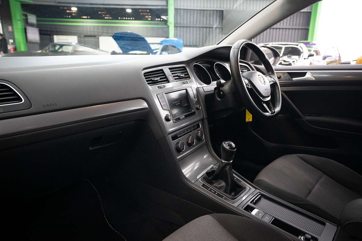 2016 Volkswagen Golf 92TSI 7