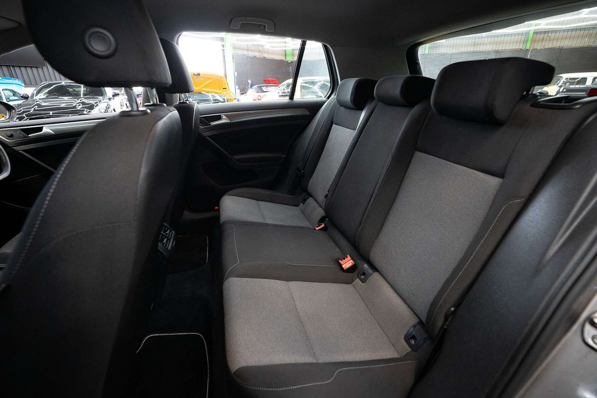 2016 Volkswagen Golf 92TSI 7