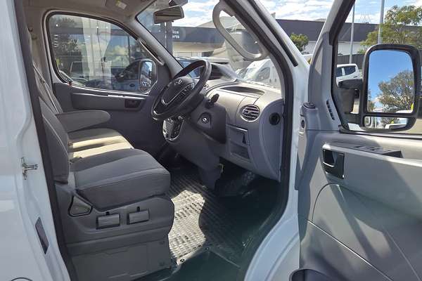 2024 LDV V80   SWB