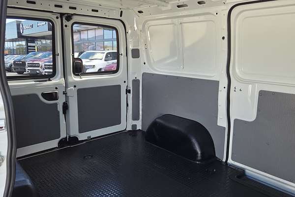 2024 LDV V80   SWB