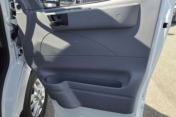 2024 LDV V80   SWB