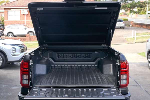 2024 Mitsubishi Triton GSR MV 4X4
