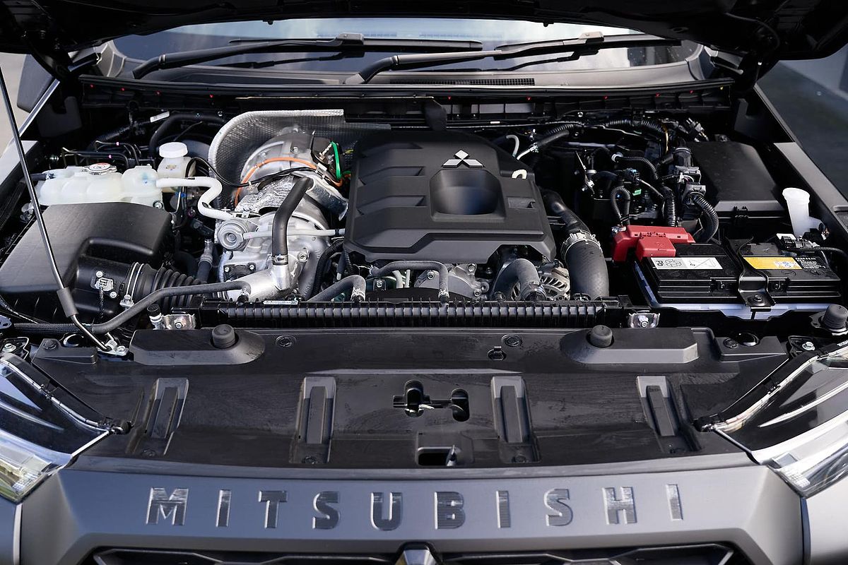 2024 Mitsubishi Triton GSR MV 4X4