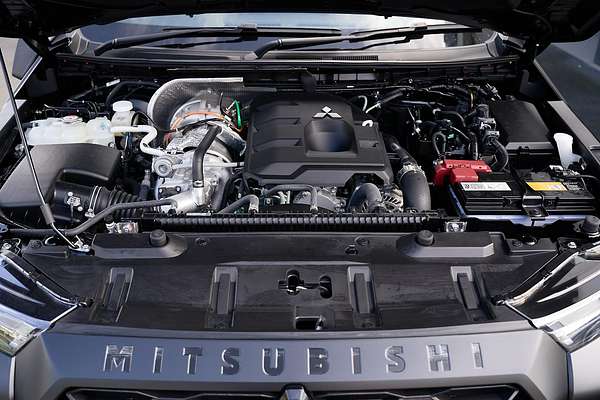 2024 Mitsubishi Triton GSR MV 4X4