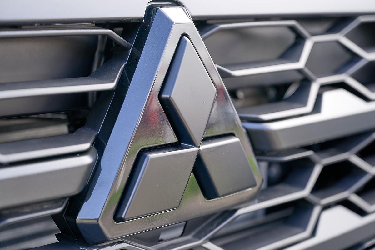 2024 Mitsubishi Triton GSR MV 4X4