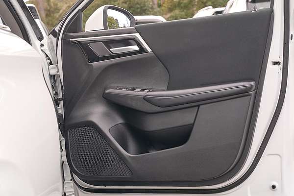 2024 Mitsubishi Outlander ES ZM