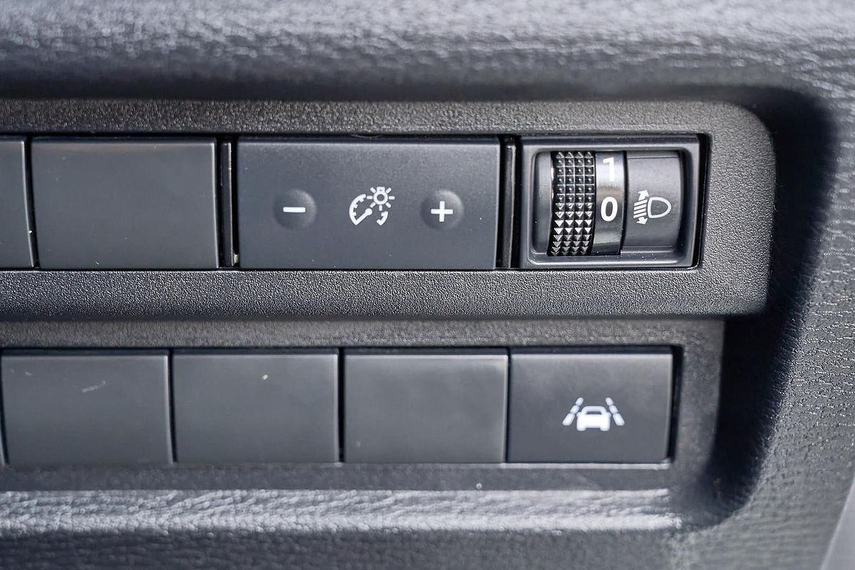 2024 Mitsubishi Outlander ES ZM