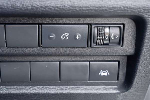 2024 Mitsubishi Outlander ES ZM