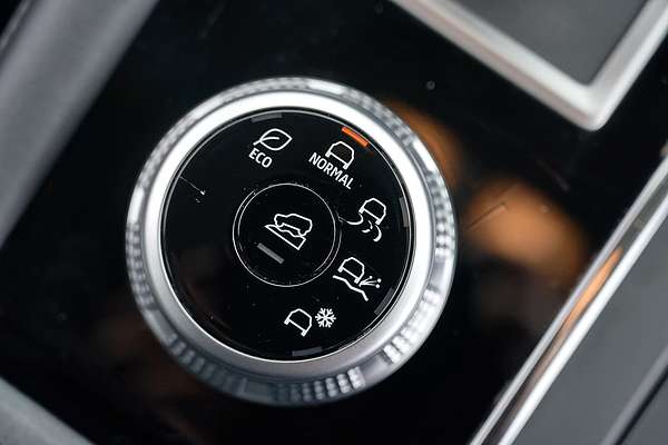 2024 Mitsubishi Outlander ES ZM