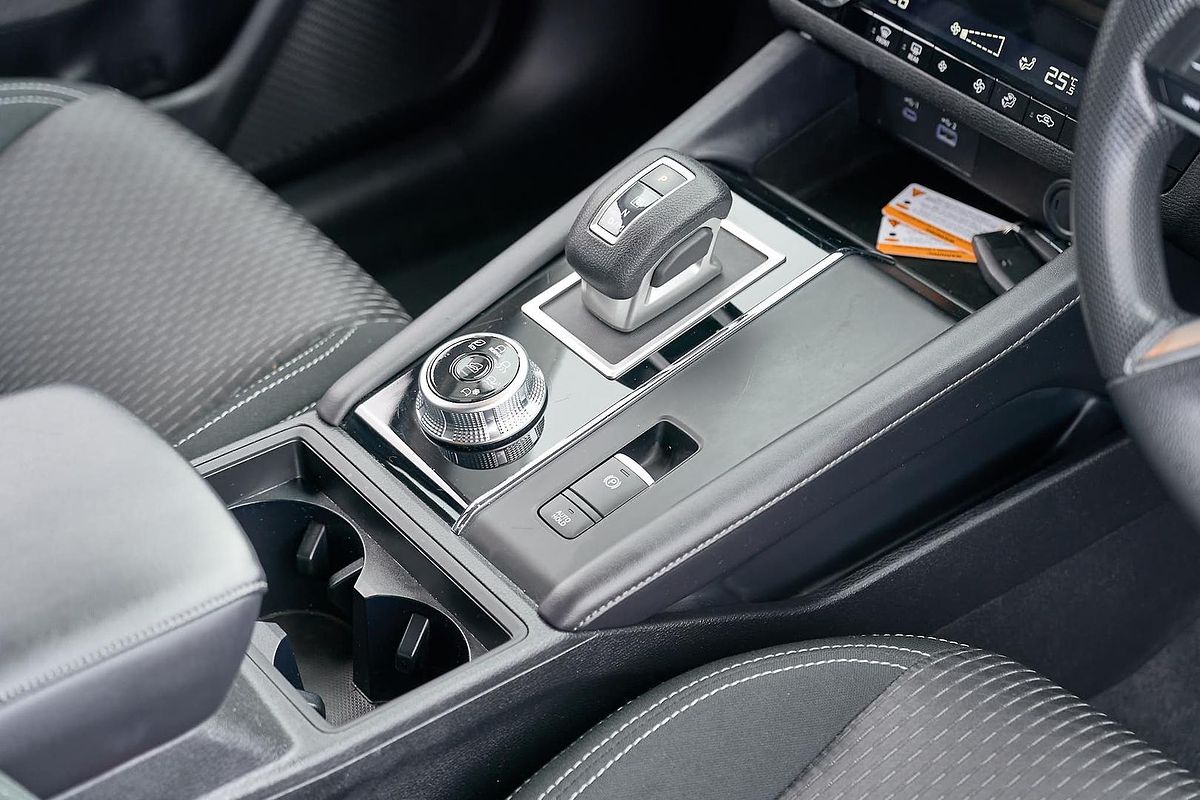 2024 Mitsubishi Outlander ES ZM