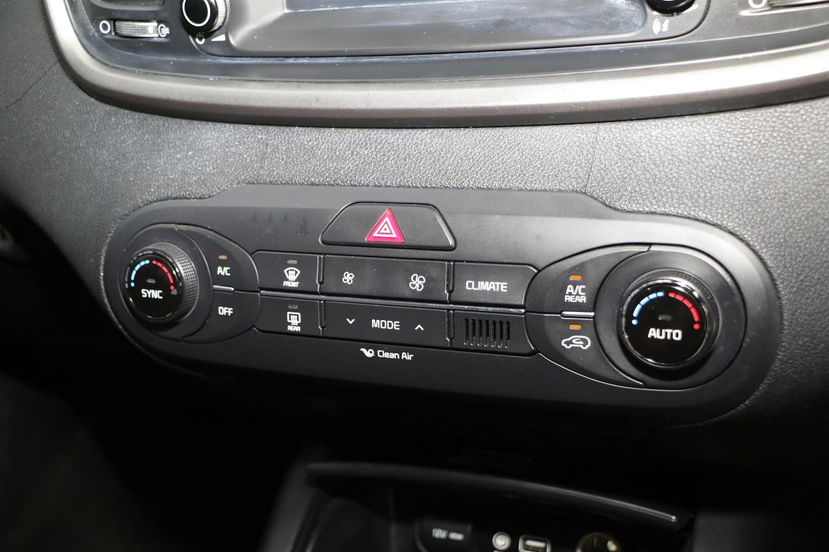2015 Kia Sorento Si UM