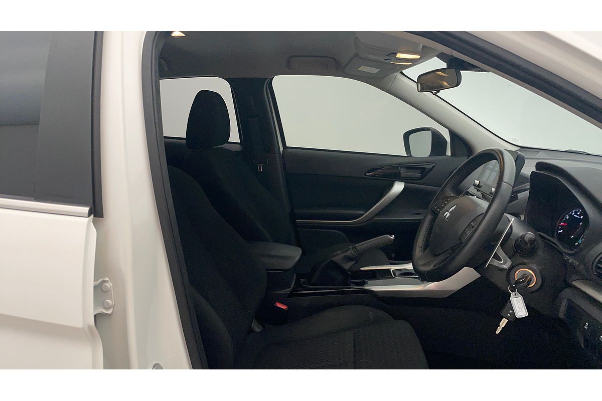 2022 Mitsubishi Eclipse Cross ES YB