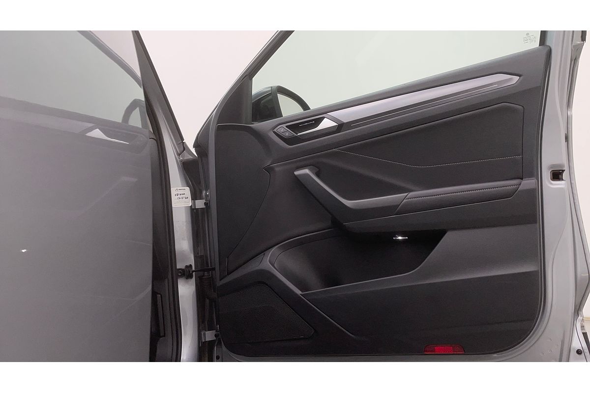 2022 Volkswagen T-Roc 110TSI Style D11