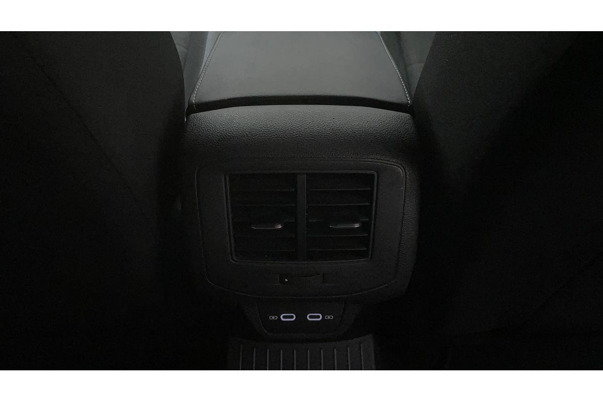 2022 Volkswagen T-Roc 110TSI Style D11