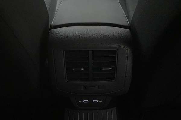 2022 Volkswagen T-Roc 110TSI Style D11