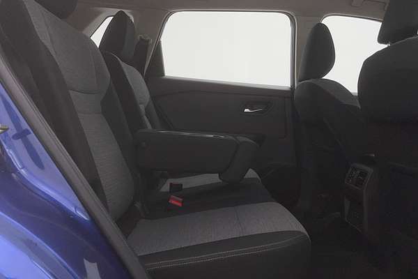 2023 Nissan X-TRAIL ST T33