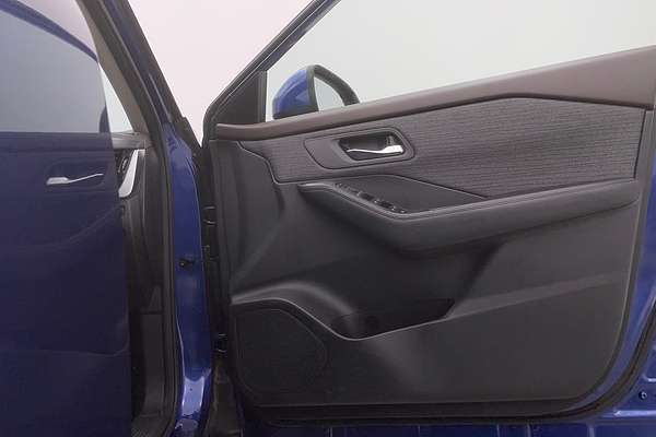 2023 Nissan X-TRAIL ST T33
