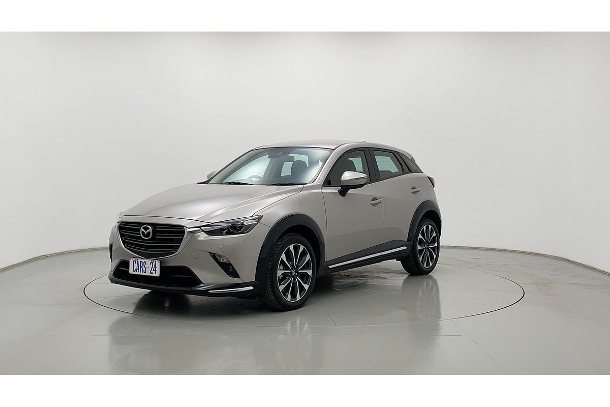 2023 Mazda CX-3 sTouring DK