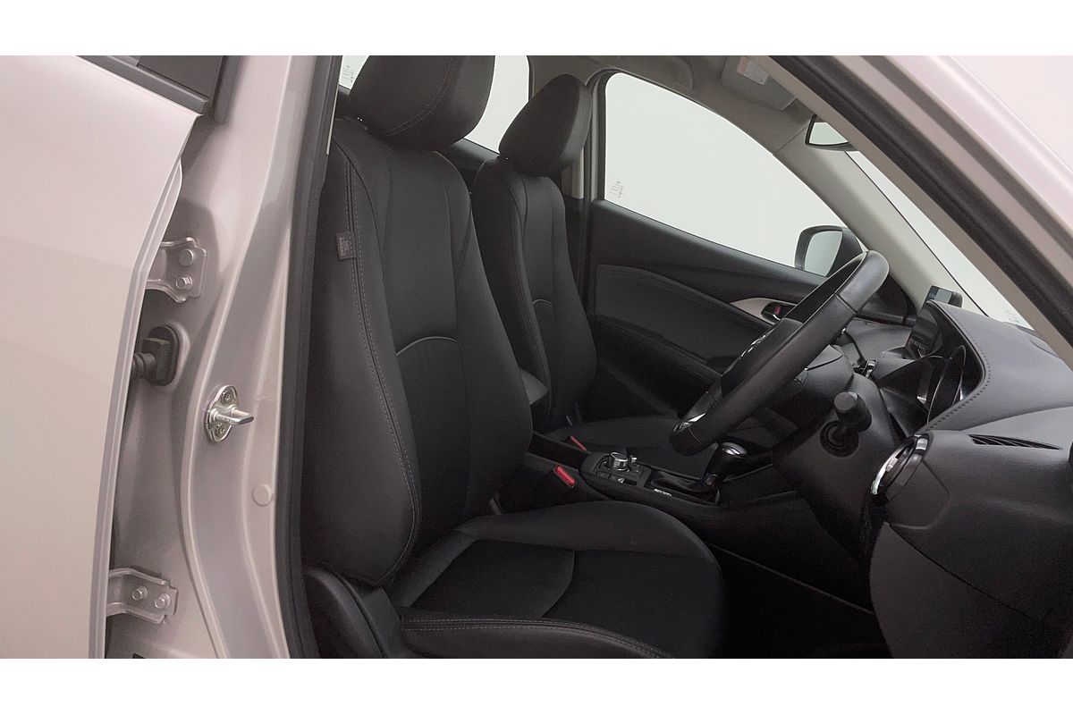 2023 Mazda CX-3 sTouring DK