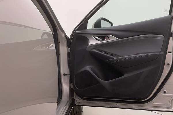 2023 Mazda CX-3 sTouring DK