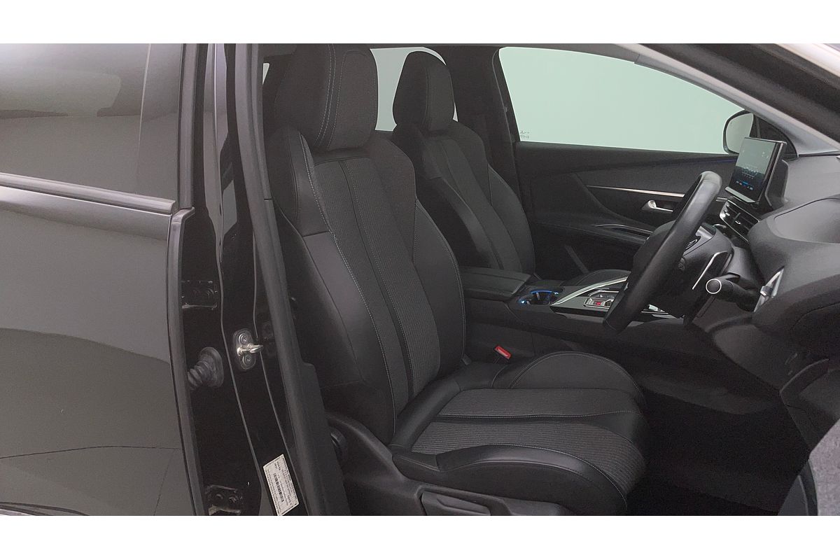 2021 Peugeot 3008 Allure P84