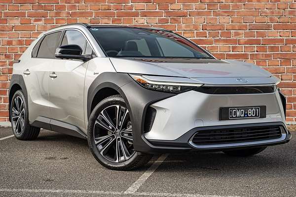 2024 Toyota bZ4X YEAM15R
