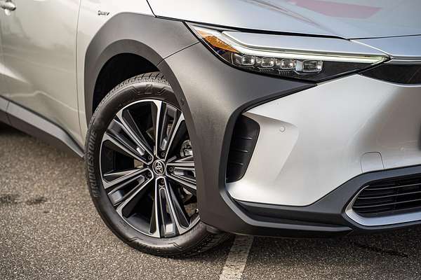 2024 Toyota bZ4X YEAM15R