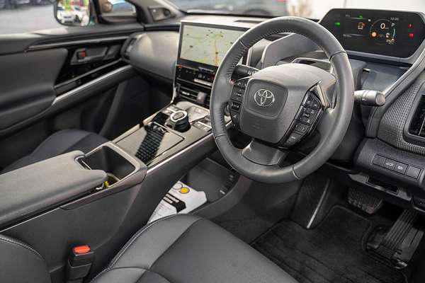 2024 Toyota bZ4X YEAM15R