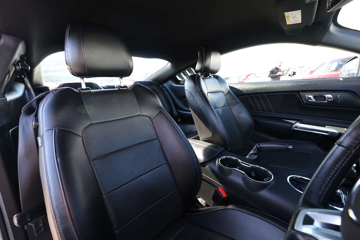 2017 Ford Mustang  FM