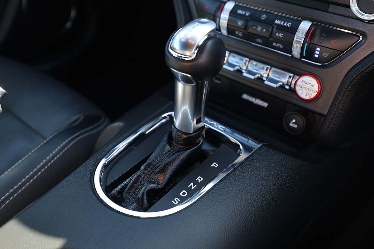 2017 Ford Mustang  FM