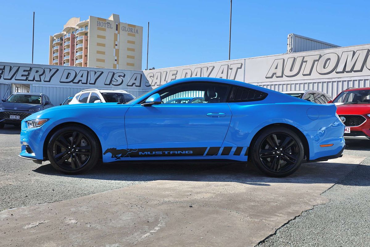 2017 Ford Mustang  FM
