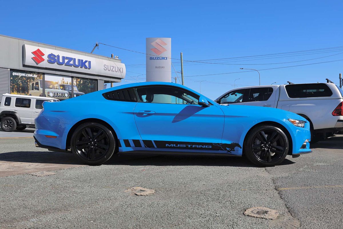 2017 Ford Mustang  FM