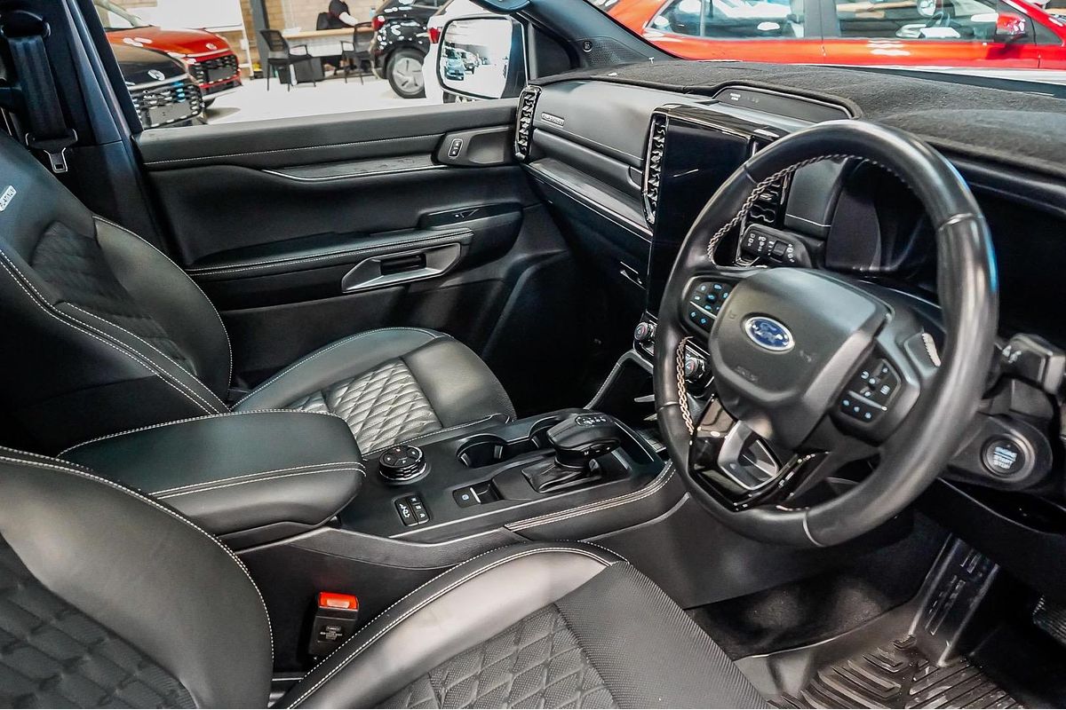 2023 Ford Everest Platinum 3.0L