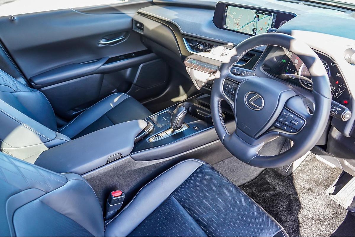 2022 Lexus UX UX300e Sports Luxury KMA10R