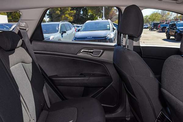 2024 Kia Sportage S NQ5