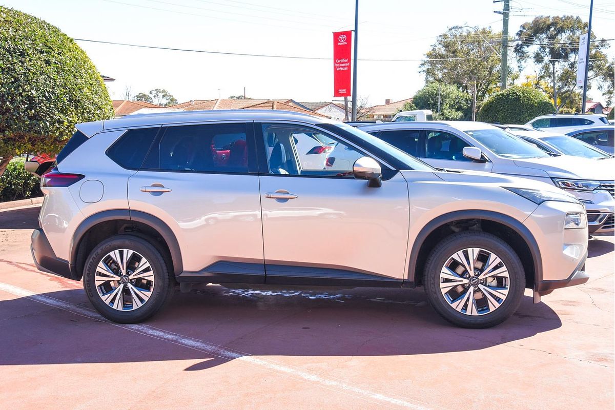 2023 Nissan X-TRAIL ST-L T33