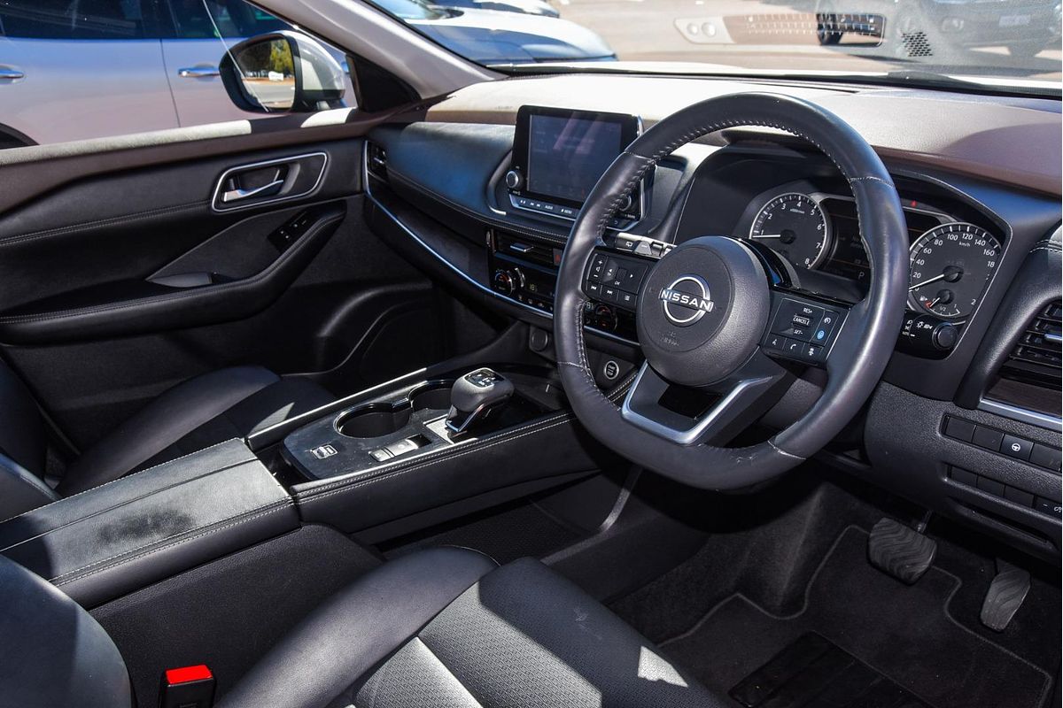 2023 Nissan X-TRAIL ST-L T33