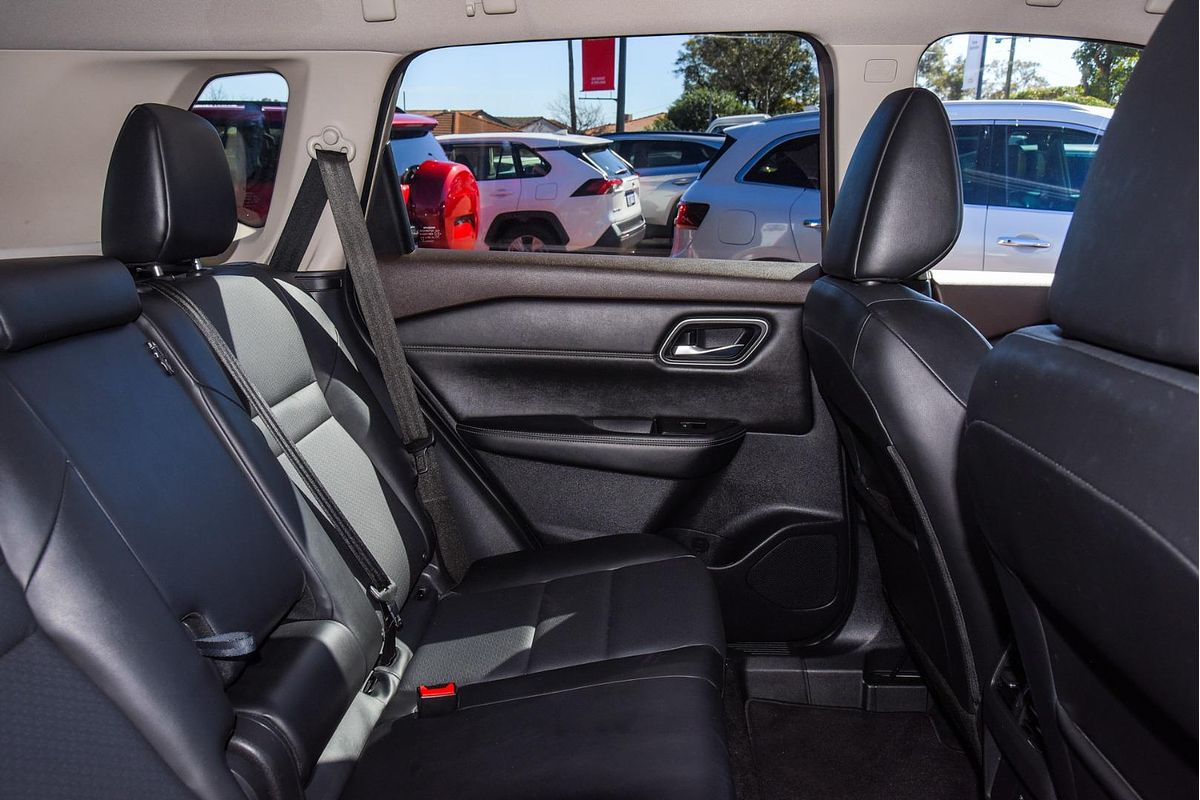 2023 Nissan X-TRAIL ST-L T33