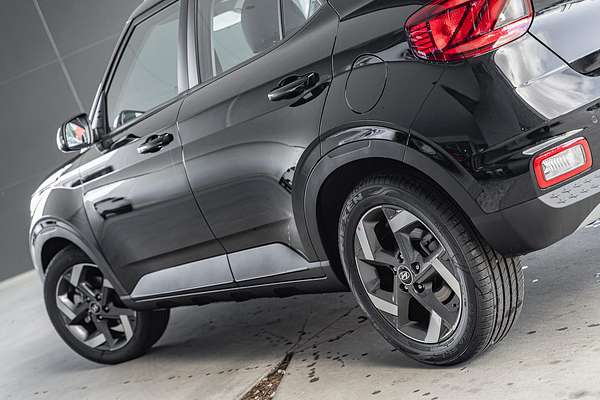 2025 Hyundai Venue Active QX.V5