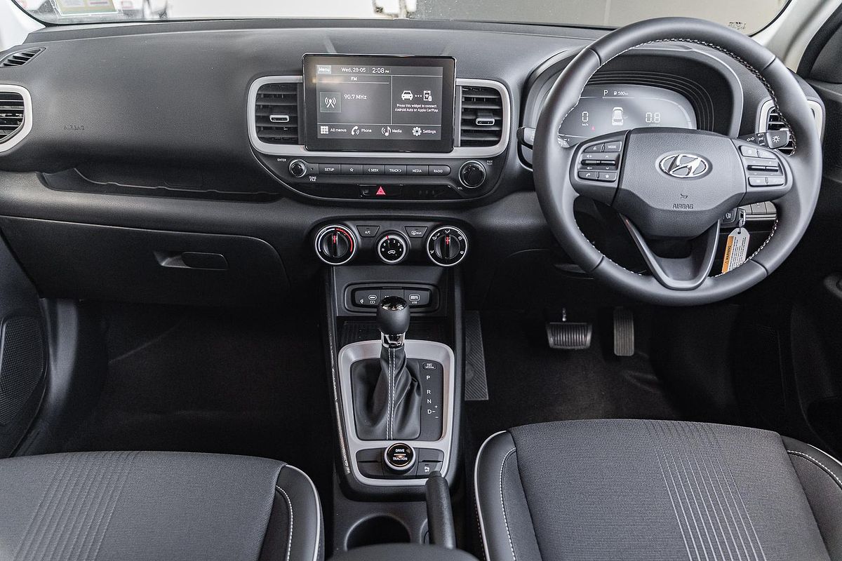 2025 Hyundai Venue Active QX.V5