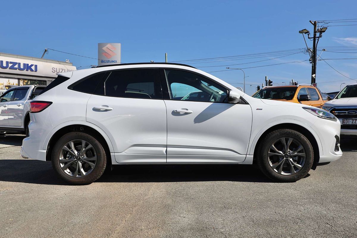 2021 Ford Escape ST-Line ZH