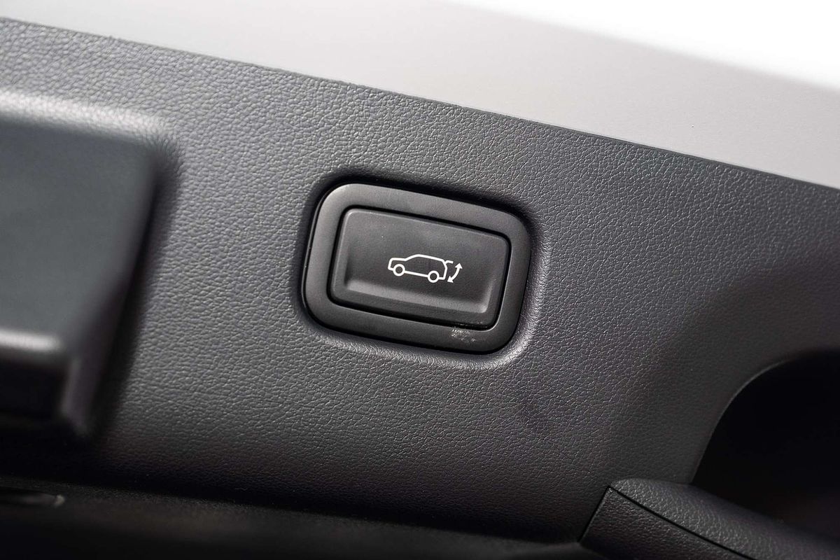 2025 Hyundai Kona Premium N Line SX2.V2