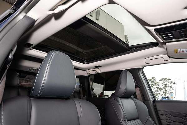 2025 Mitsubishi Outlander Exceed ZM